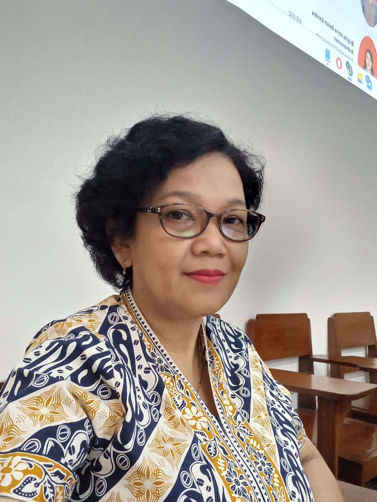 Elisabeth Tri Sumaryani, S. Pd. AUD